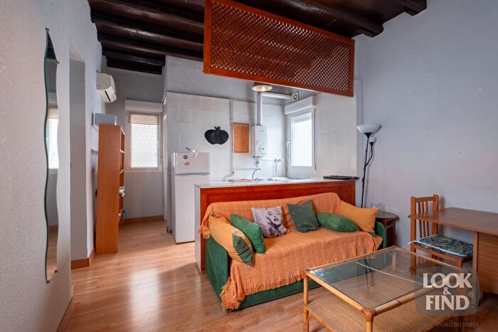 Casas en venta y pisos alquiler - 1