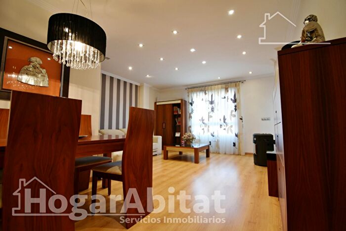Casas en venta y pisos alquiler - 3