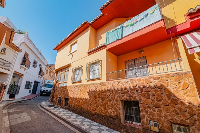 Casa en venta en Pulianas, Granada de 4 habitaciones