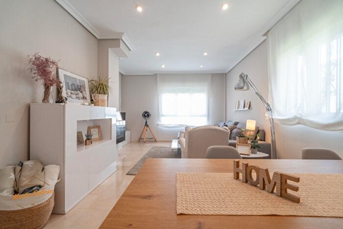 Casas en venta y pisos alquiler - 2