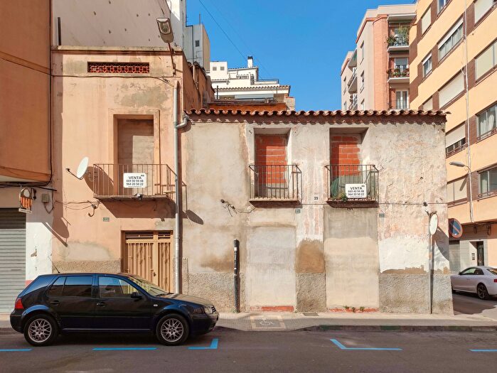 Casas en venta y pisos alquiler - 1