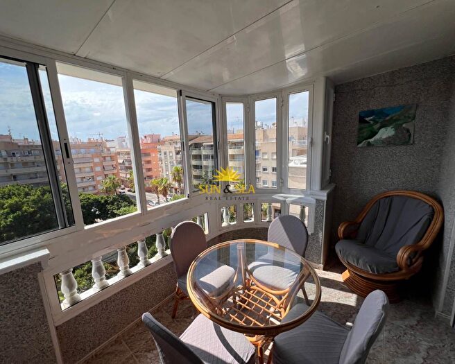 Casas en venta y pisos alquiler - 1
