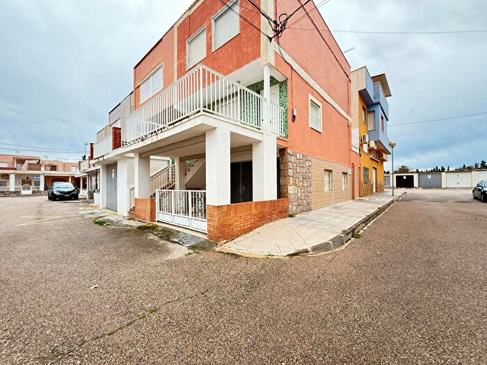 Casas en venta y pisos alquiler - 1