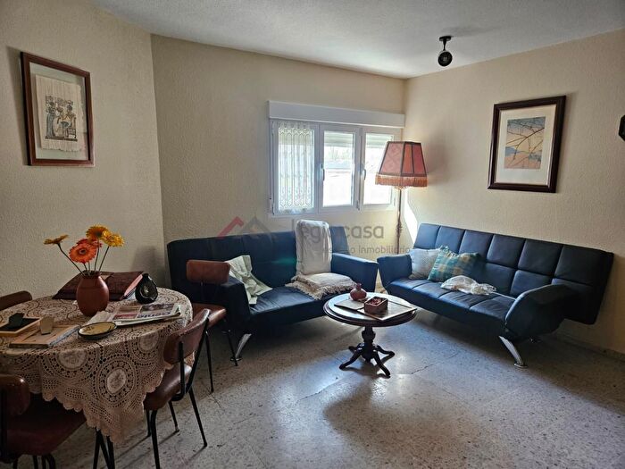 Casas en venta y pisos alquiler - 1