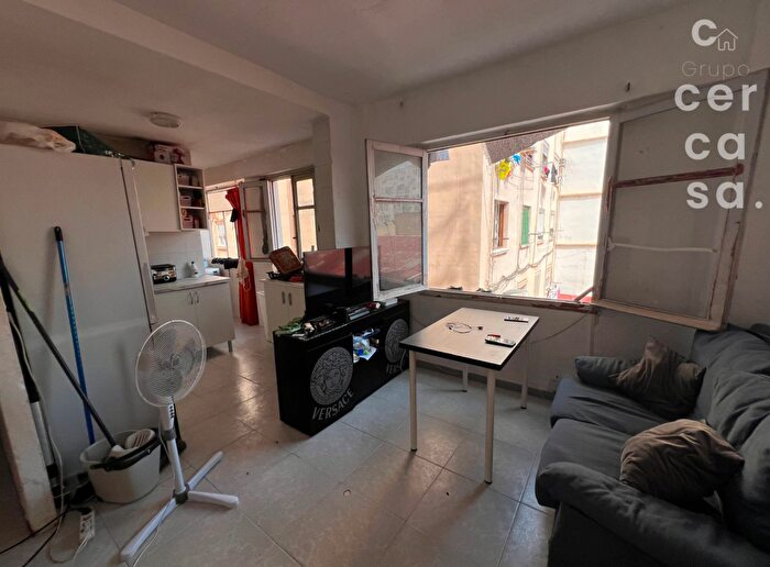 Casas en venta y pisos alquiler - 3