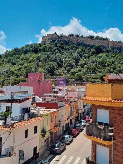 Casas en venta y pisos alquiler - 2