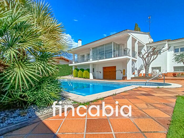 Casa en venta en Santa Coloma de Farners, Girona de 5 habitaciones