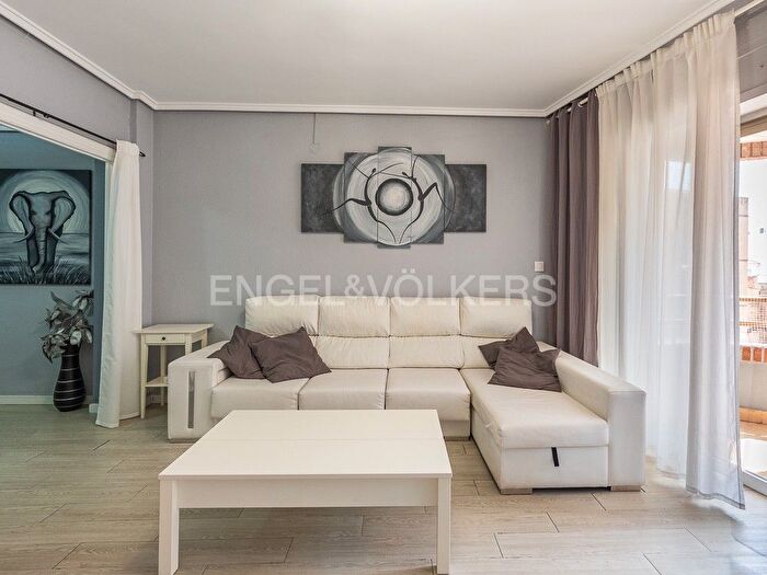Piso en alquiler en Casco Antiguo, Llíria de 4 habitaciones