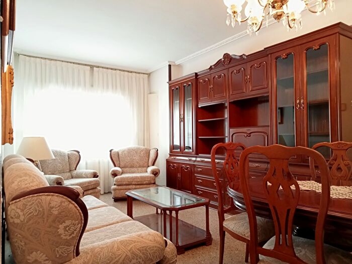 Casas en venta y pisos alquiler - 1