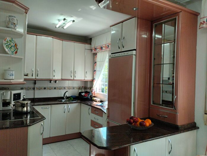 Casas en venta y pisos alquiler - 2