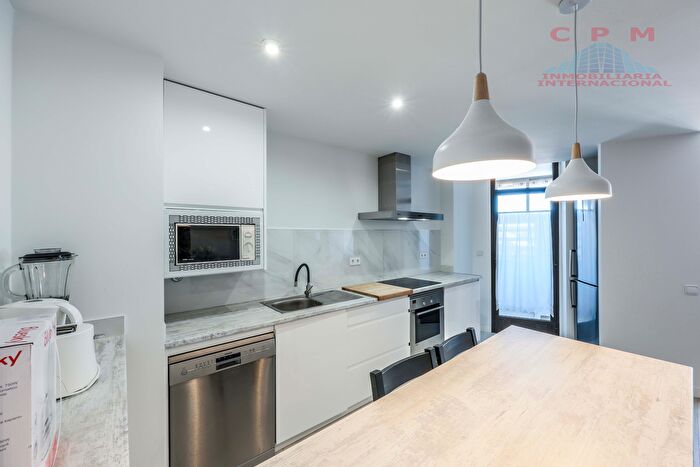 Casas en venta y pisos alquiler - 3