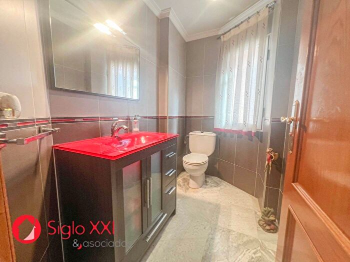 Casas en venta y pisos alquiler - 2
