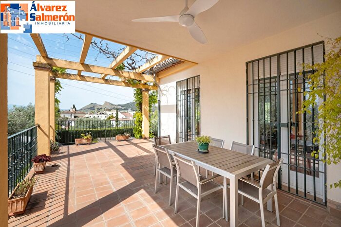 Casas en venta y pisos alquiler - 3
