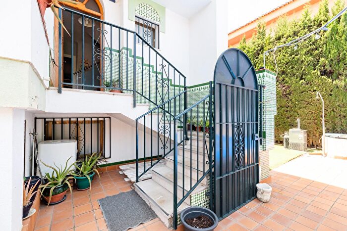 Casas en venta y pisos alquiler - 3