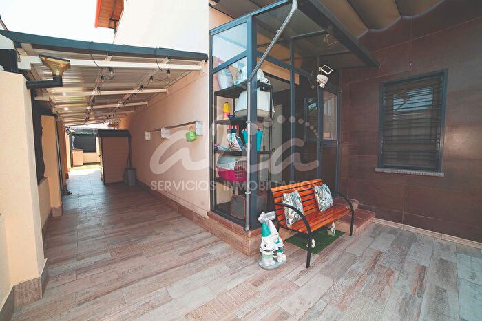 Casas en venta y pisos alquiler - 2