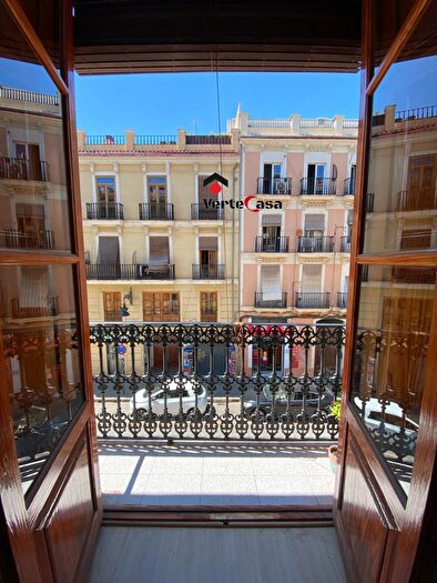 Casas en venta y pisos alquiler - 2
