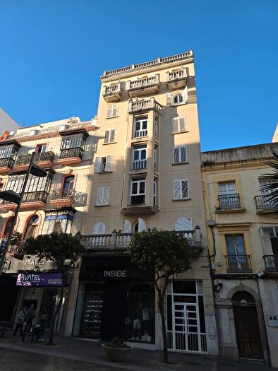 Piso en venta en Centro, Ceuta Capital de 4 habitaciones