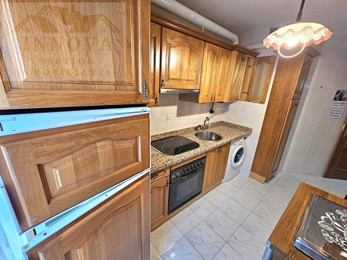 Casas en venta y pisos alquiler - 3