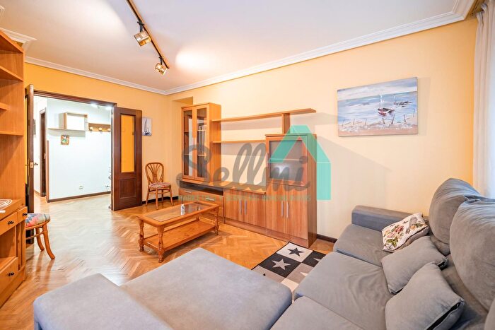 Casas en venta y pisos alquiler - 2