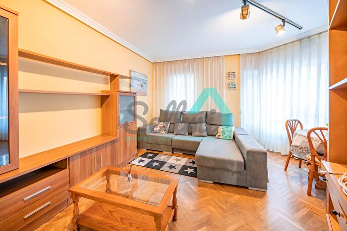 Piso en venta en Este, La Arena de 3 habitaciones