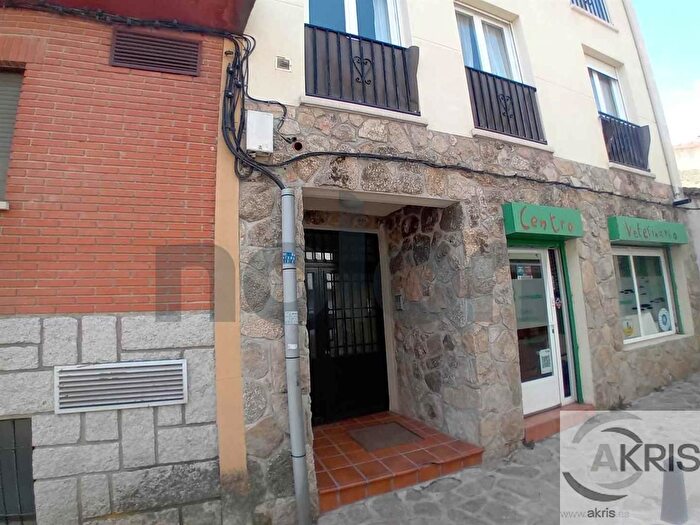Piso en venta en Bustarviejo, Madrid de 3 habitaciones