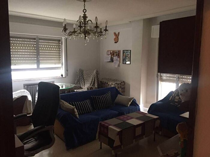 Piso en alquiler en Prosperidad Delicias, Salamanca Capital de 3 habitaciones