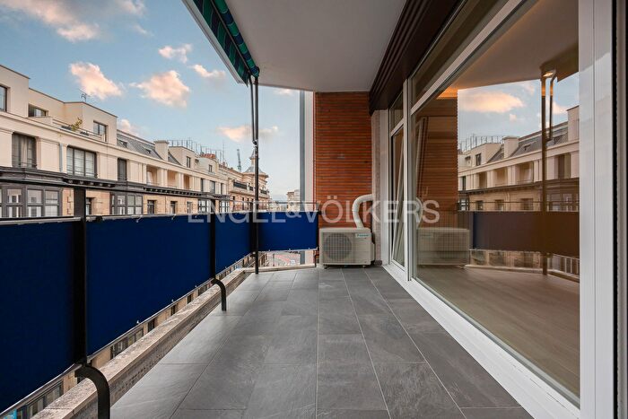 Piso en alquiler en Abando Albia, Ensanche Moyua Diputación de 6 habitaciones