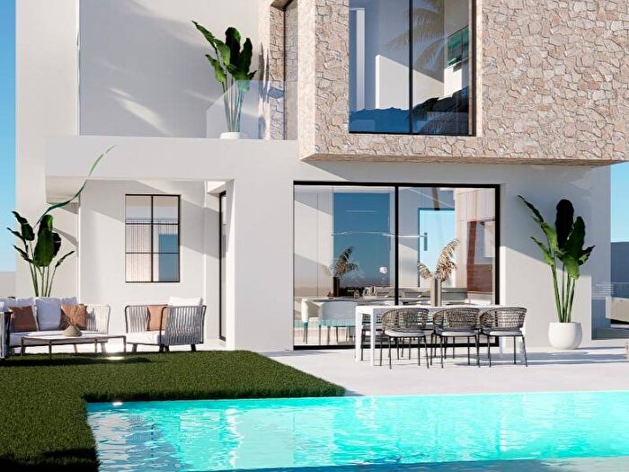 Casa en venta en Comunitat Valenciana, Alicante de 4 habitaciones