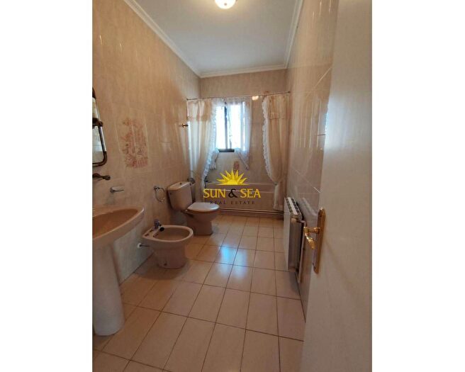 Casas en venta y pisos alquiler - 2
