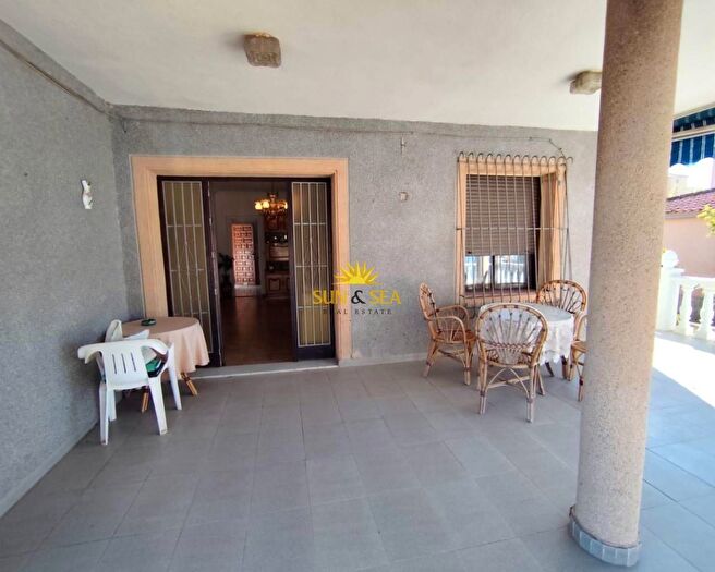 Casas en venta y pisos alquiler - 1