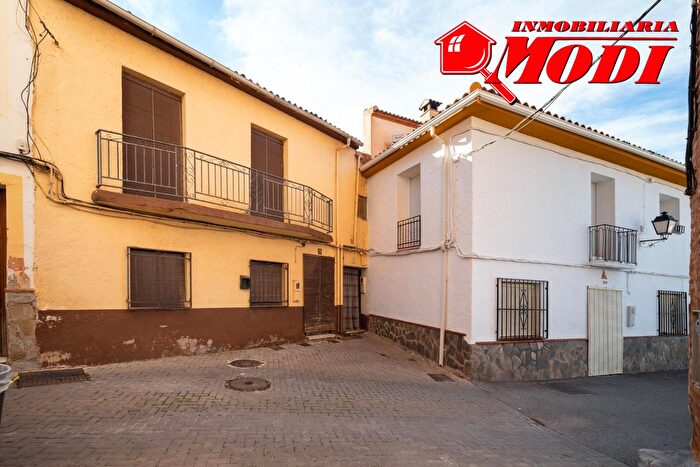 Casa en venta en Villamena, Granada de 3 habitaciones