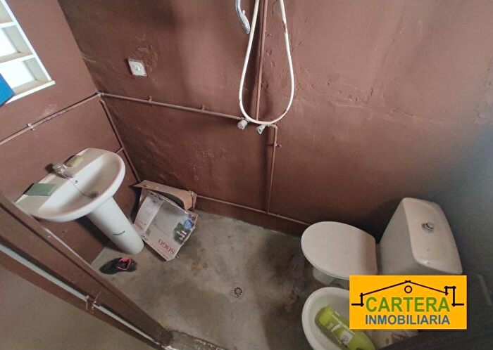 Casas en venta y pisos alquiler - 3