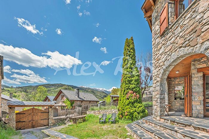 Casa en venta en Isòvol, Girona de 4 habitaciones