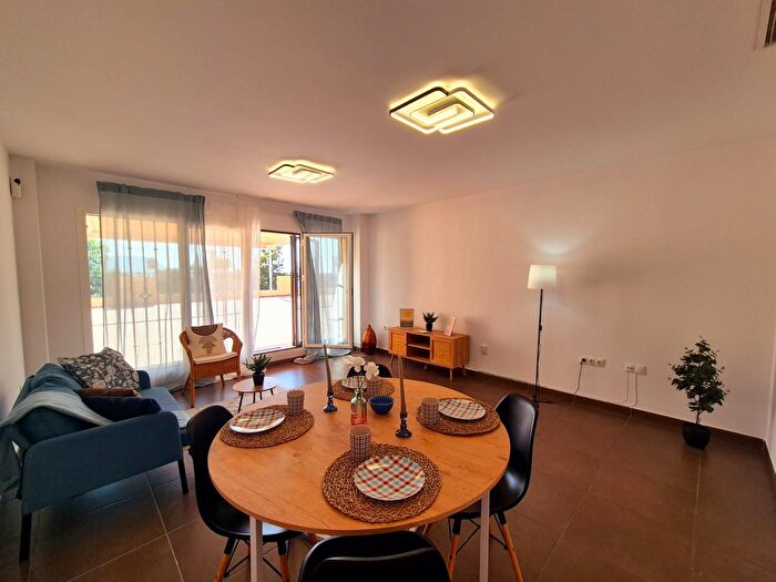 Casa en venta en San García, Algeciras de 3 habitaciones