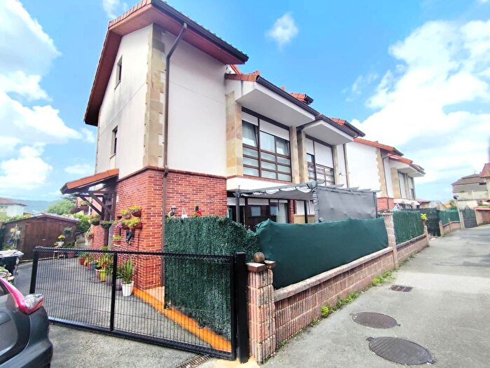 Casas en venta y pisos alquiler - 1