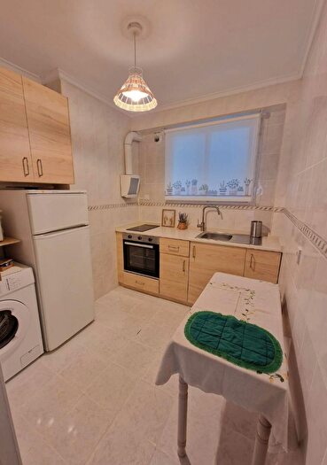 Casas en venta y pisos alquiler - 1