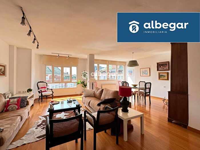 Casas en venta y pisos alquiler - 1