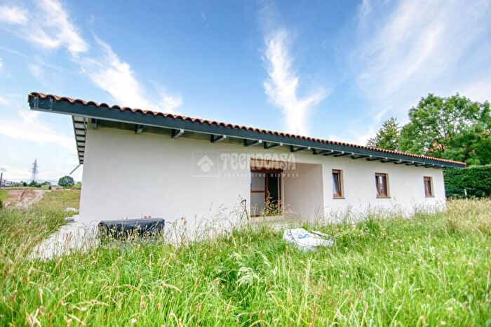Casas en venta y pisos alquiler - 2