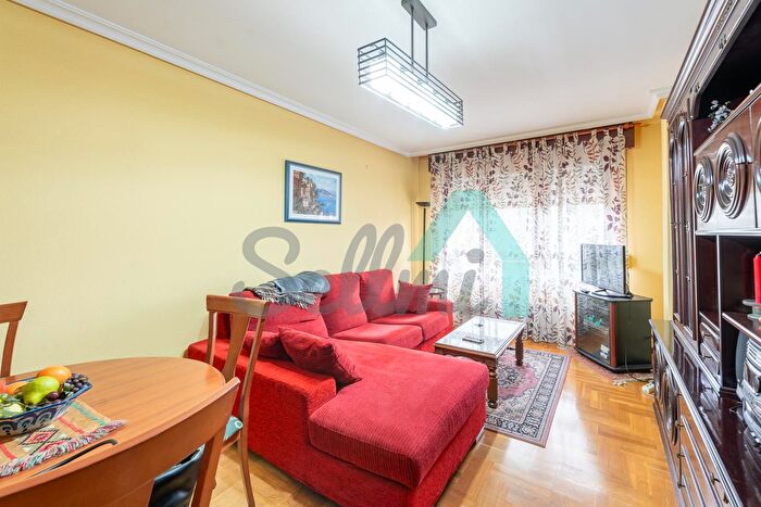 Piso en alquiler en Fozaneldi Tenderina Ventanielles, Fozaneldi Tenderina de 3 habitaciones