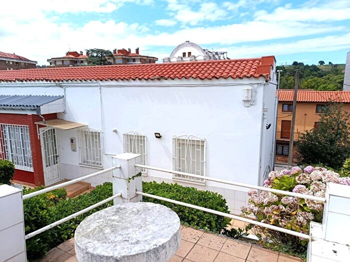Piso en venta en Solares Valdecilla, Medio Cudeyo de 3 habitaciones