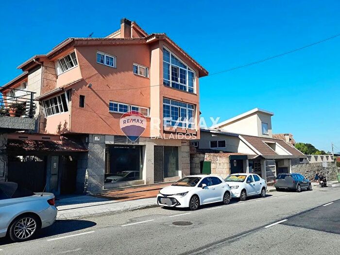 Piso en venta en Coruxo Oia Saiáns, Vigo de 5 habitaciones