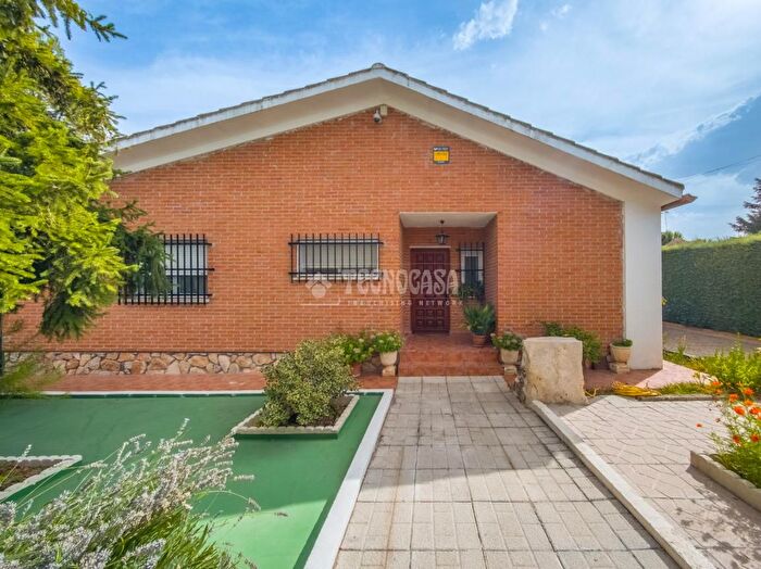 Casas en venta y pisos alquiler - 2