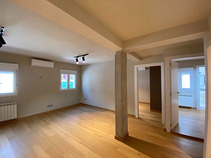 Casas en venta y pisos alquiler - 1