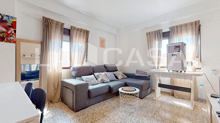 Casas en venta y pisos alquiler - 1