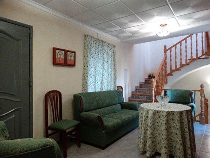 Casas en venta y pisos alquiler - 3