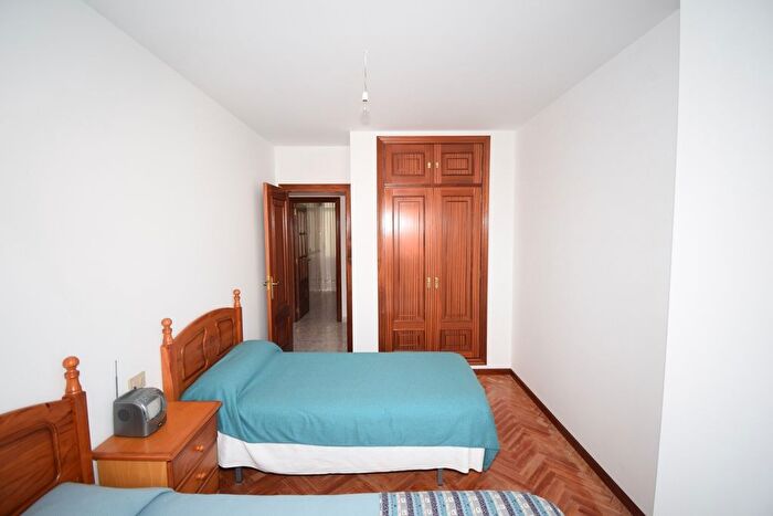 Casas en venta y pisos alquiler - 2