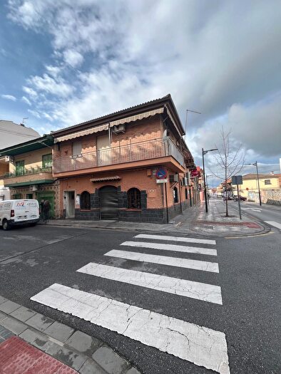 Casas en venta y pisos alquiler - 1