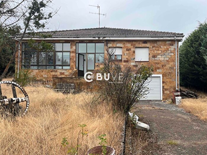Casa en venta en Garrafe de Torío, León de 4 habitaciones