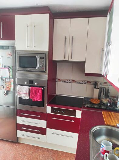 Casas en venta y pisos alquiler - 3