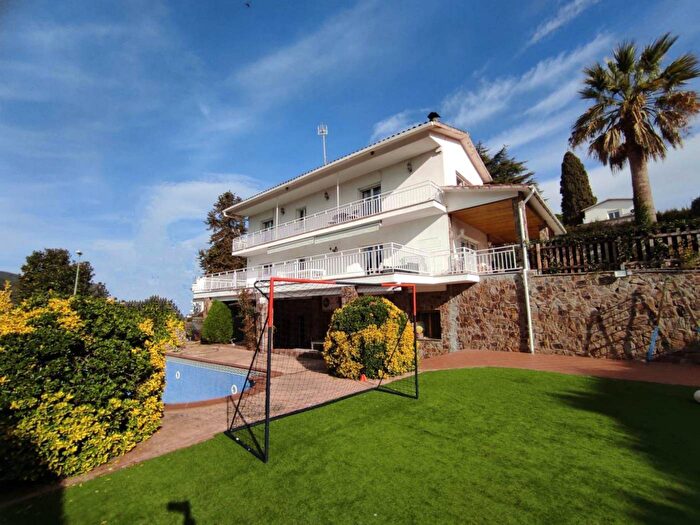Casa en venta en Cataluña, Barcelona de 6 habitaciones